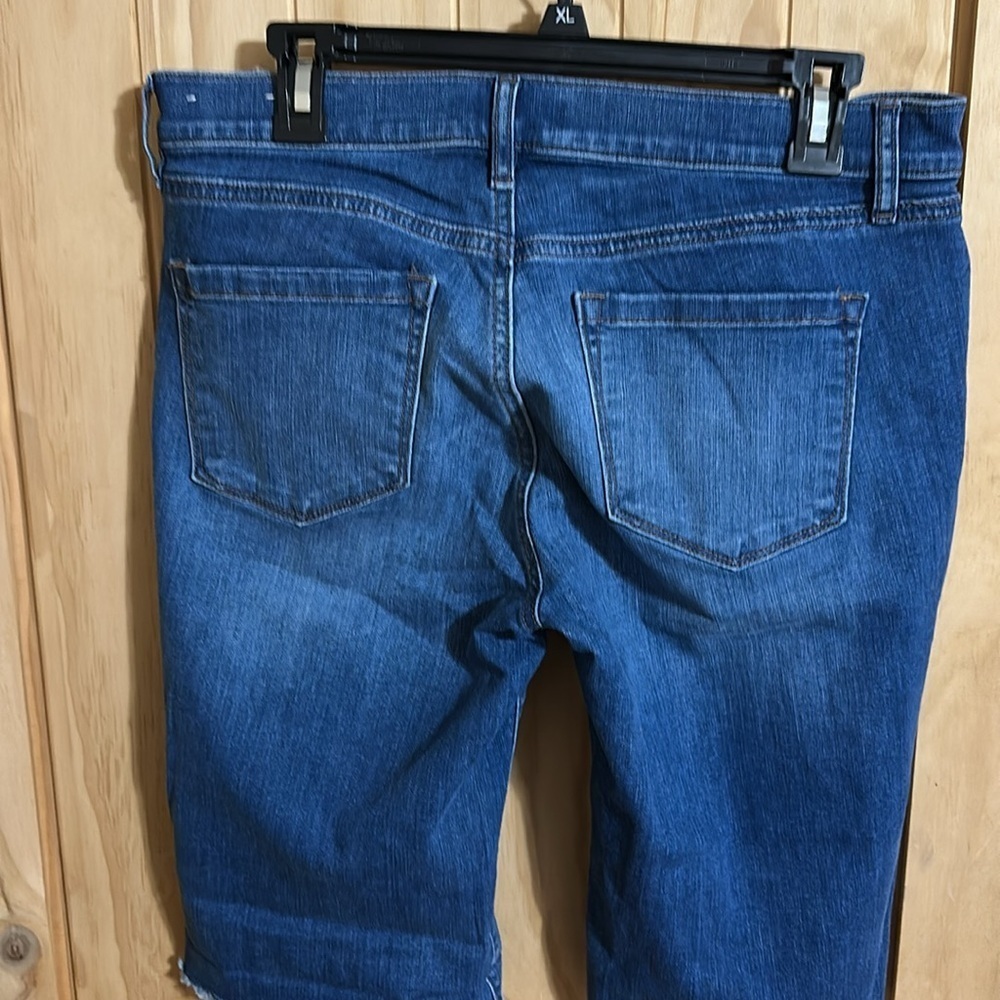 LOFT Women's cutoff Blue Denim Jeans - Picture 2 of 4